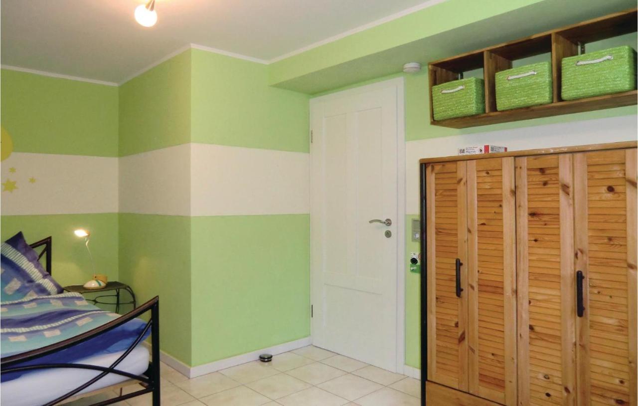 Amazing Apartment In Karlshausen With Kitchen ภายนอก รูปภาพ