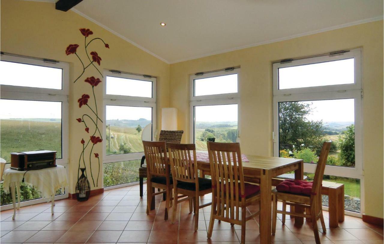 Amazing Apartment In Karlshausen With Kitchen ภายนอก รูปภาพ