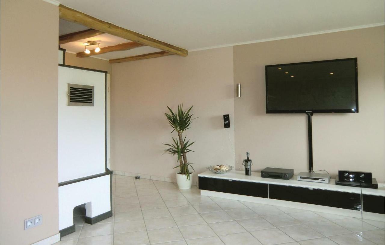 Amazing Apartment In Karlshausen With Kitchen ภายนอก รูปภาพ